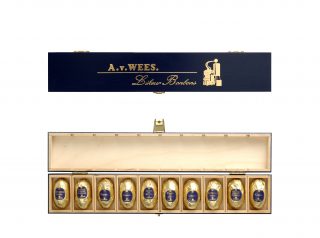 Liquor chocolates 10 pieces in wooden box