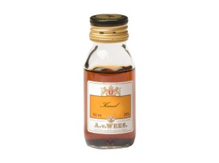 Cinnamon liquor