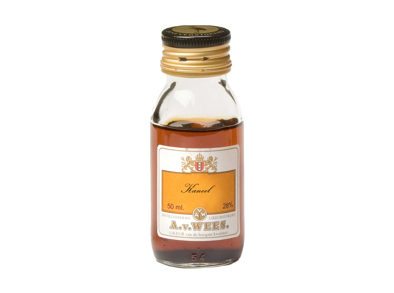Cinnamon liquor